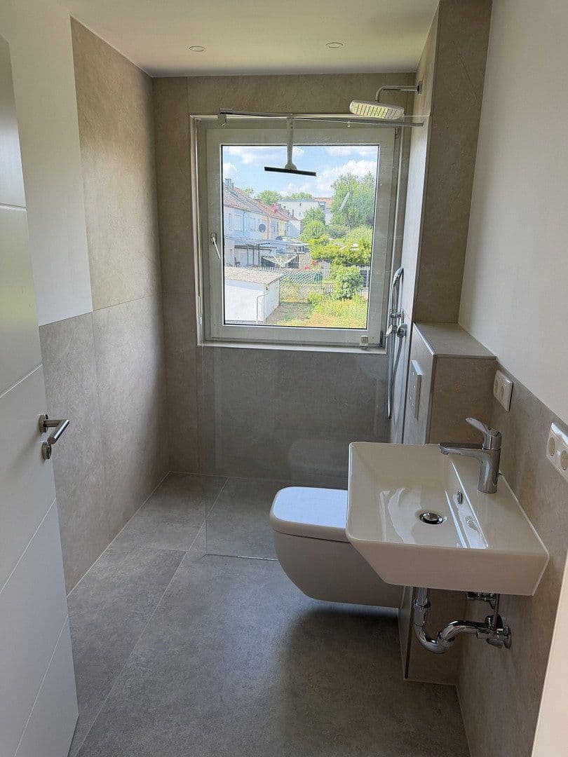 4 bedroom with open-plan kitchen flat for sale, 120 m², Niederwerrn, Bavaria 4 bedroom with open-plan kitchen flat for sale, 120 m², Niederwerrn, Bavaria