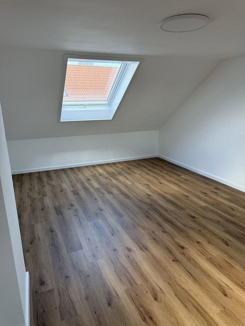 4 bedroom with open-plan kitchen flat for sale, 120 m², Niederwerrn, Bavaria 4 bedroom with open-plan kitchen flat for sale, 120 m², Niederwerrn, Bavaria