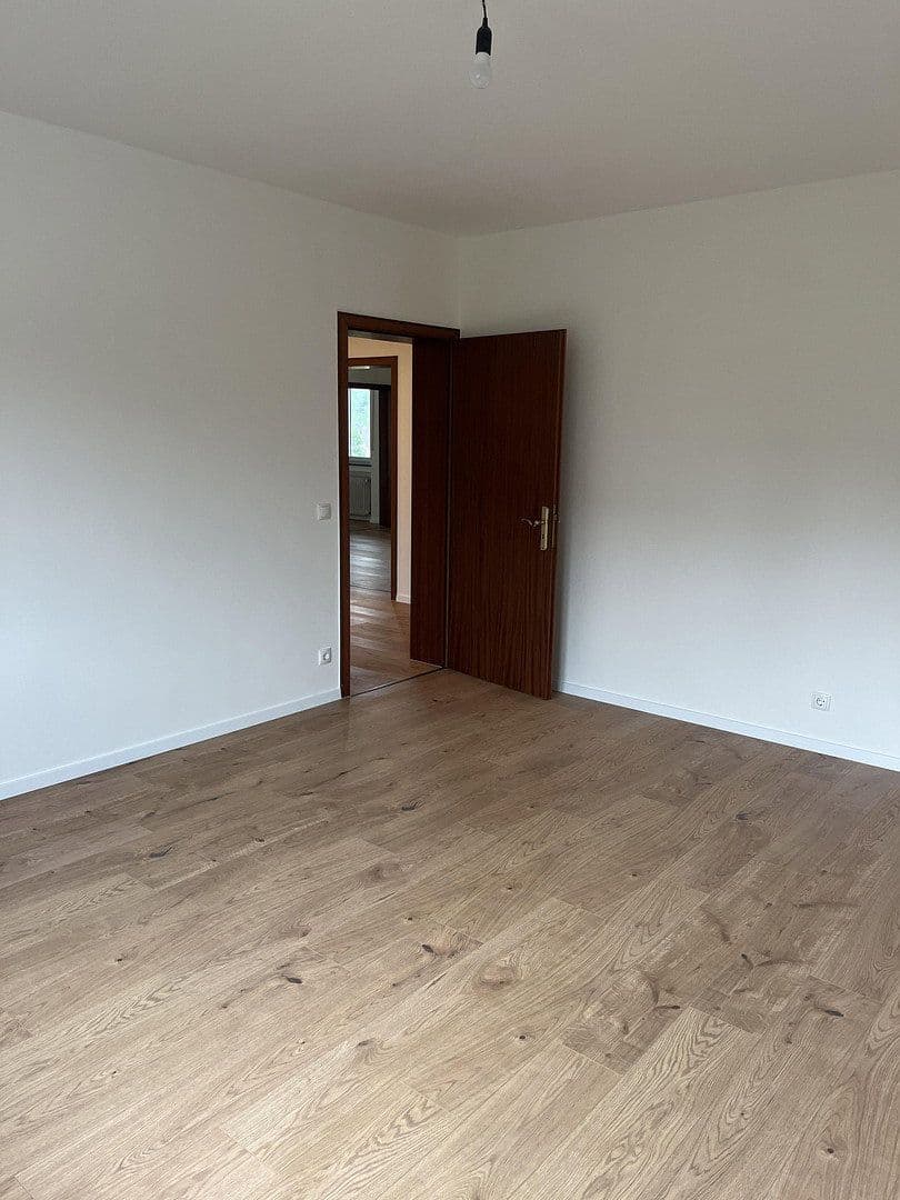 3 bedroom with open-plan kitchen flat to rent, 119 m², Moselstraße 9, Nentershausen, Rhineland-Palatinate 3 bedroom with open-plan kitchen flat to rent, 119 m², Moselstraße 9, Nentershausen, Rhineland-Palatinate