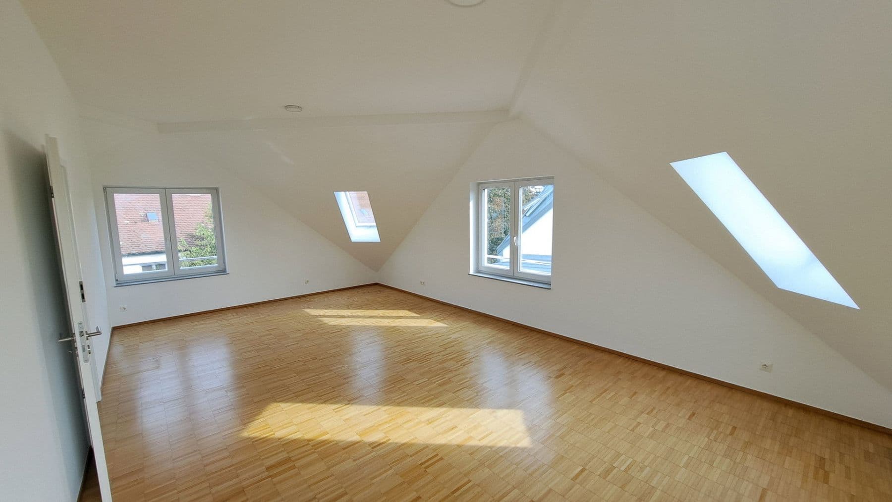 house to rent, 206 m², Am Dreispitz 30, Aschaffenburg, Bavaria house to rent, 206 m², Am Dreispitz 30, Aschaffenburg, Bavaria