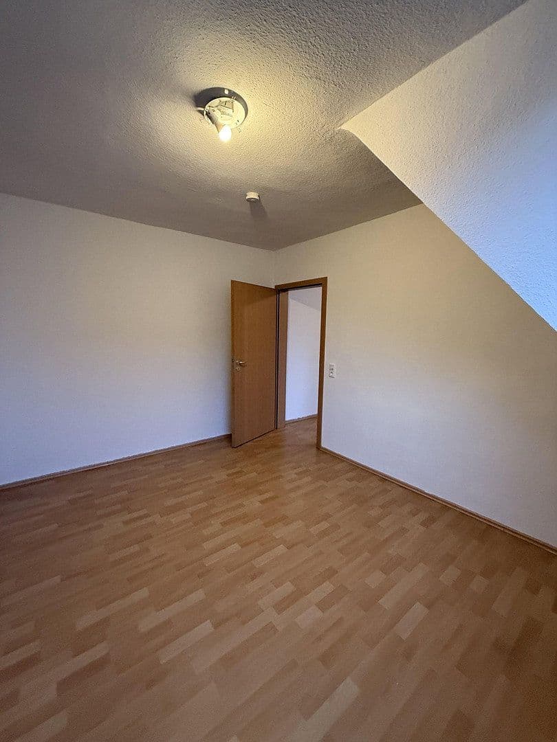1 bedroom with open-plan kitchen flat to rent, 59 m², Falkensteinstraße 2-4, Oberhausen, North Rhine-Westphalia 1 bedroom with open-plan kitchen flat to rent, 59 m², Falkensteinstraße 2-4, Oberhausen, North Rhine-Westphalia