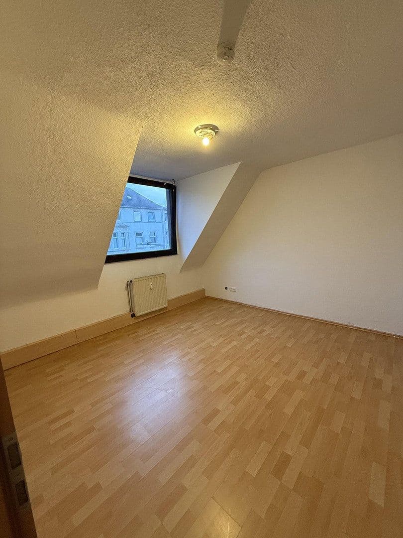 1 bedroom with open-plan kitchen flat to rent, 59 m², Falkensteinstraße 2-4, Oberhausen, North Rhine-Westphalia 1 bedroom with open-plan kitchen flat to rent, 59 m², Falkensteinstraße 2-4, Oberhausen, North Rhine-Westphalia
