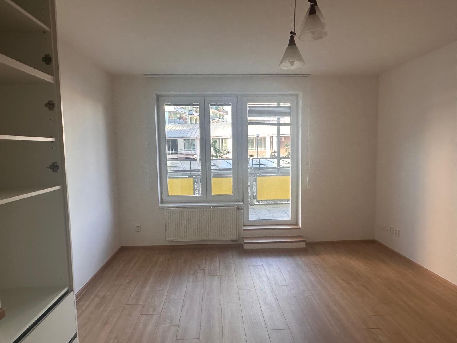 1 bedroom with open-plan kitchen flat to rent, 56 m², Petržílkova, Prague, Prague 1 bedroom with open-plan kitchen flat to rent, 56 m², Petržílkova, Prague, Prague