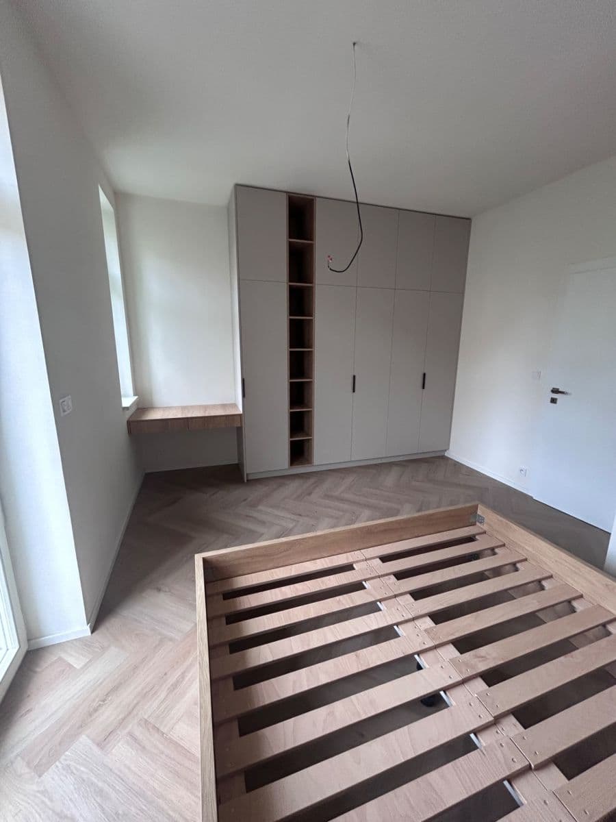 1 bedroom with open-plan kitchen flat to rent, 48 m², Bořivojova, Prague, Prague 1 bedroom with open-plan kitchen flat to rent, 48 m², Bořivojova, Prague, Prague