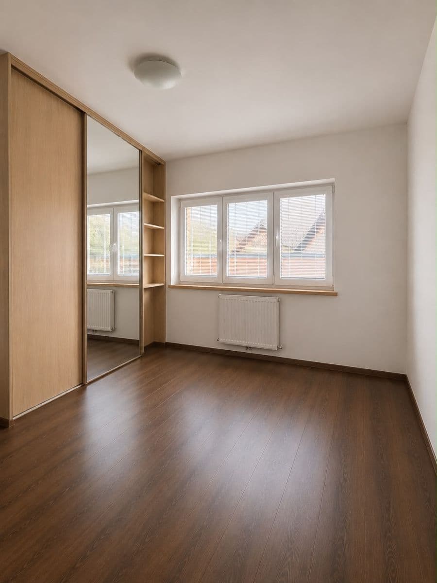 2 bedroom with open-plan kitchen flat to rent, 95 m², Kutnohorská, Prague, Prague 2 bedroom with open-plan kitchen flat to rent, 95 m², Kutnohorská, Prague, Prague
