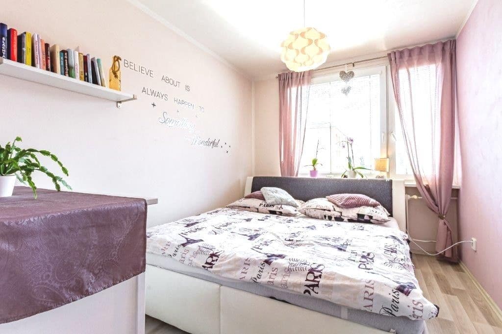 1 bedroom with open-plan kitchen flat to rent, 41 m², Na růžovém poli, Kladno, Středočeský Region 1 bedroom with open-plan kitchen flat to rent, 41 m², Na růžovém poli, Kladno, Středočeský Region
