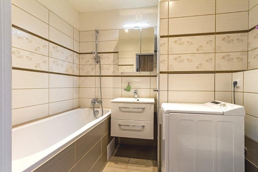 1 bedroom with open-plan kitchen flat to rent, 41 m², Na růžovém poli, Kladno, Středočeský Region 1 bedroom with open-plan kitchen flat to rent, 41 m², Na růžovém poli, Kladno, Středočeský Region