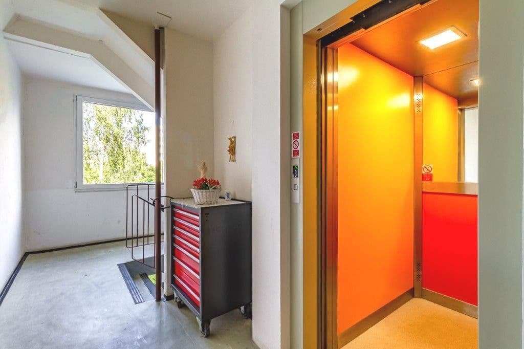 1 bedroom with open-plan kitchen flat to rent, 41 m², Na růžovém poli, Kladno, Středočeský Region 1 bedroom with open-plan kitchen flat to rent, 41 m², Na růžovém poli, Kladno, Středočeský Region
