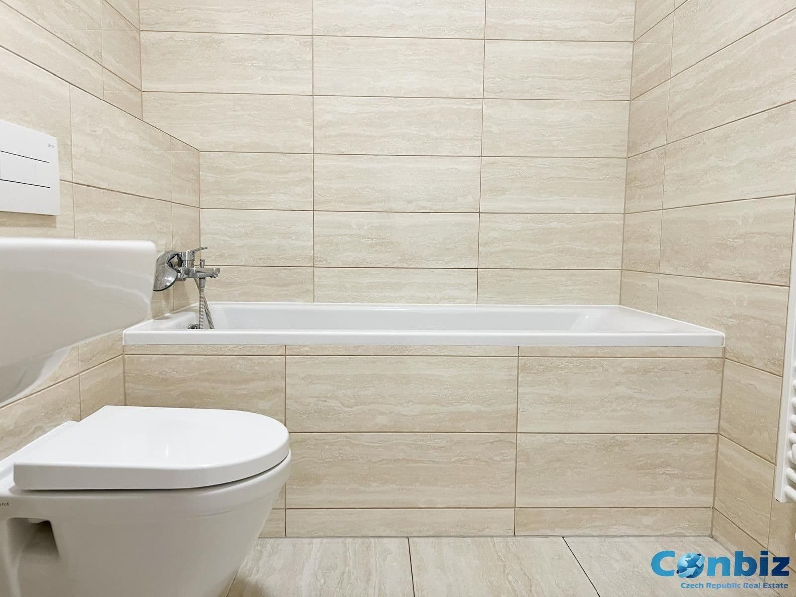 1 bedroom with open-plan kitchen flat to rent, 64 m², Zlochova, Prague, Prague 1 bedroom with open-plan kitchen flat to rent, 64 m², Zlochova, Prague, Prague