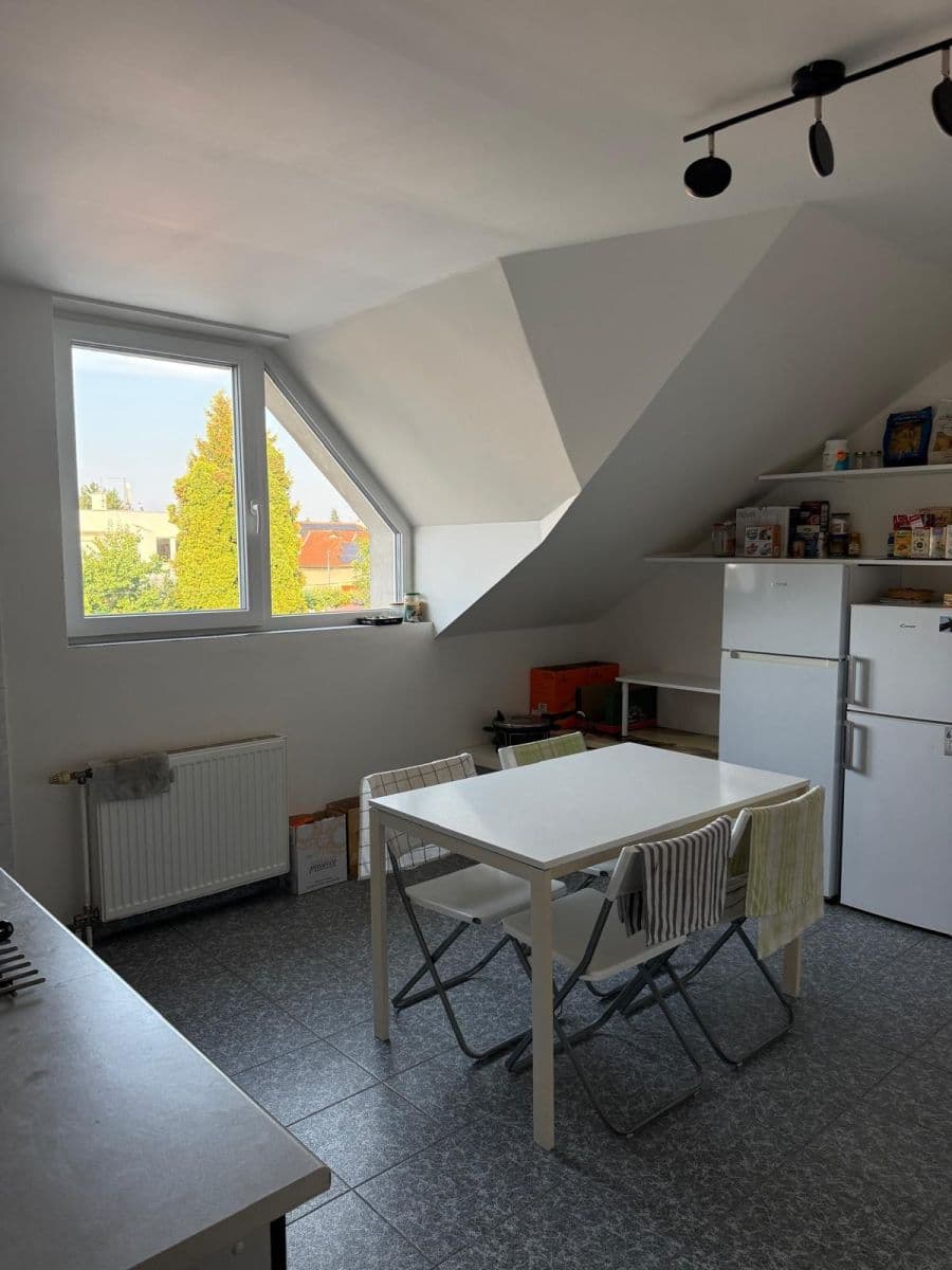 house to rent, 15 m², Za Šmatlíkem, Prague, Prague house to rent, 15 m², Za Šmatlíkem, Prague, Prague