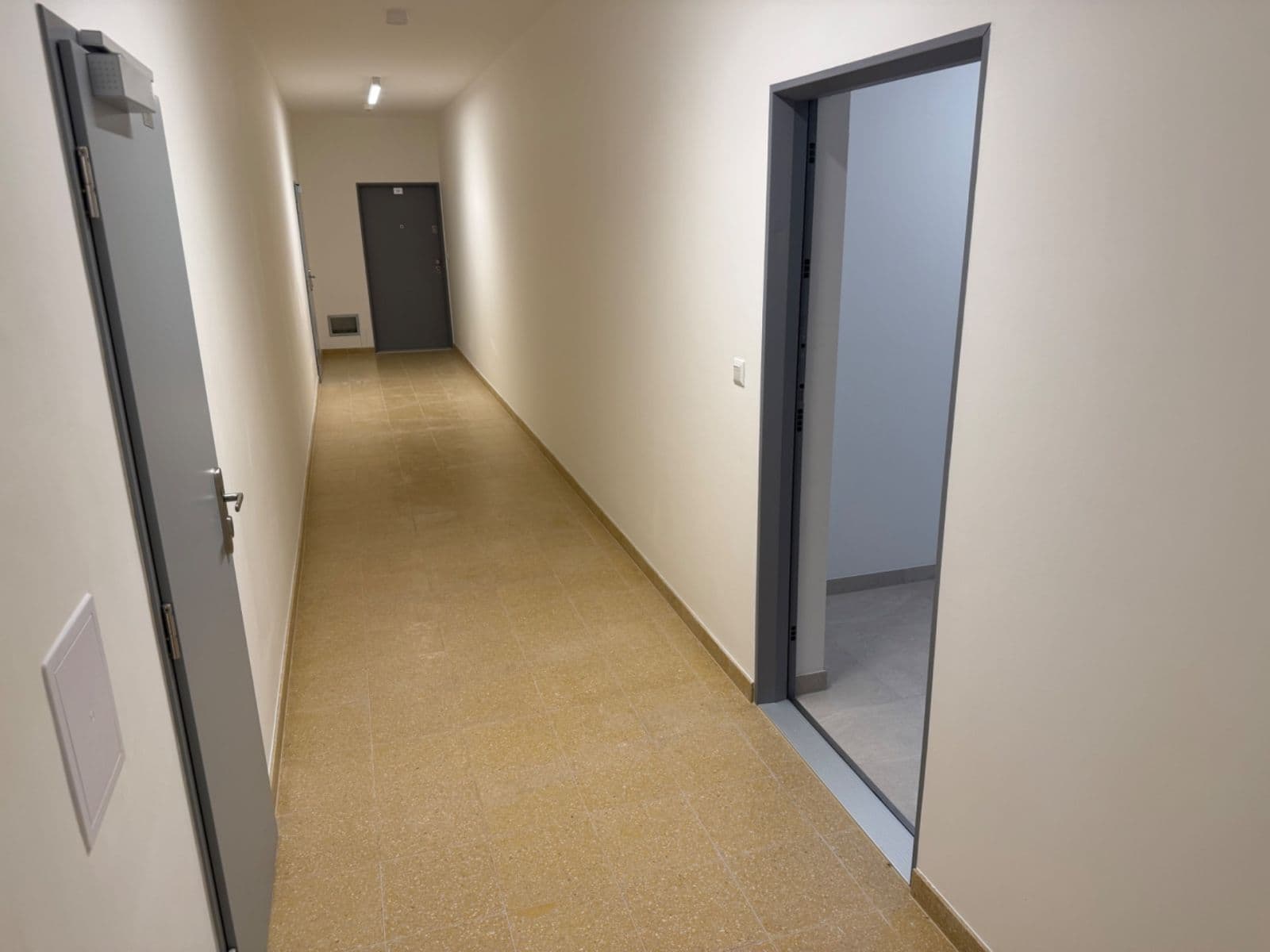 1 bedroom with open-plan kitchen flat to rent, 50 m², Řepova, Brno, Jihomoravský Region 1 bedroom with open-plan kitchen flat to rent, 50 m², Řepova, Brno, Jihomoravský Region