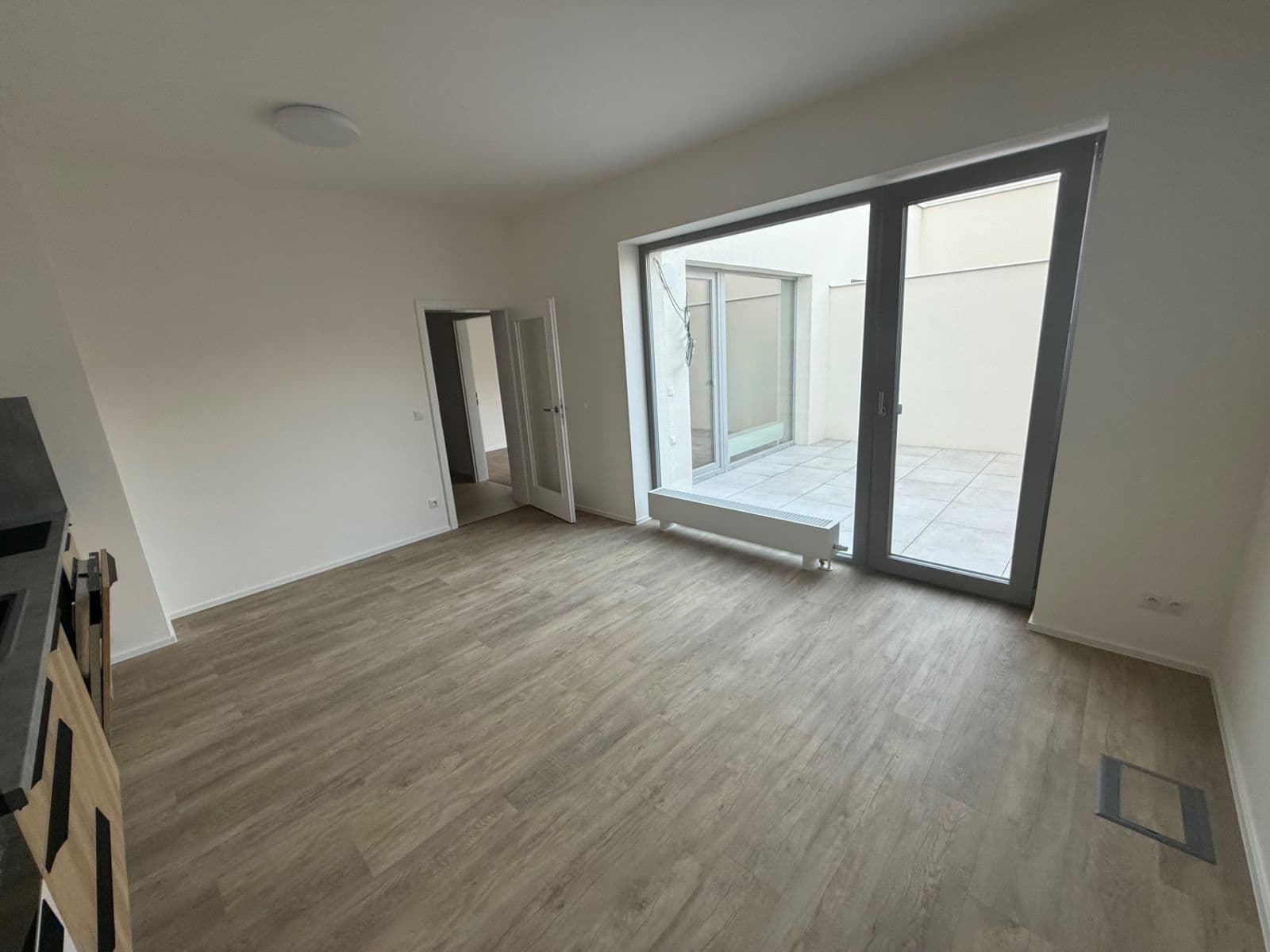 1 bedroom with open-plan kitchen flat to rent, 50 m², Řepova, Brno, Jihomoravský Region 1 bedroom with open-plan kitchen flat to rent, 50 m², Řepova, Brno, Jihomoravský Region