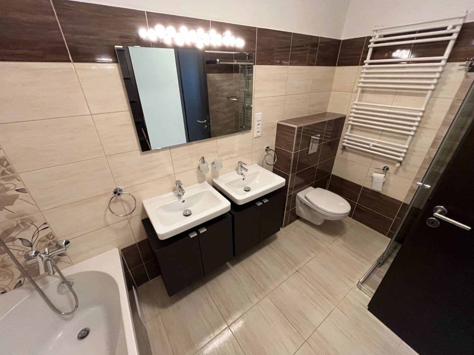 4 bedroom flat to rent, 87 m², Čunovo, Bratislavský Region 4 bedroom flat to rent, 87 m², Čunovo, Bratislavský Region