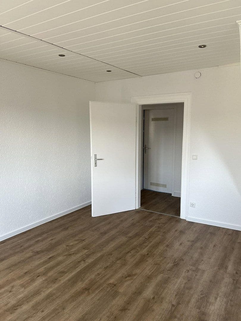 1 bedroom with open-plan kitchen flat to rent, 60 m², Freiburgstraße 31, Tuttlingen, Baden-Württemberg 1 bedroom with open-plan kitchen flat to rent, 60 m², Freiburgstraße 31, Tuttlingen, Baden-Württemberg