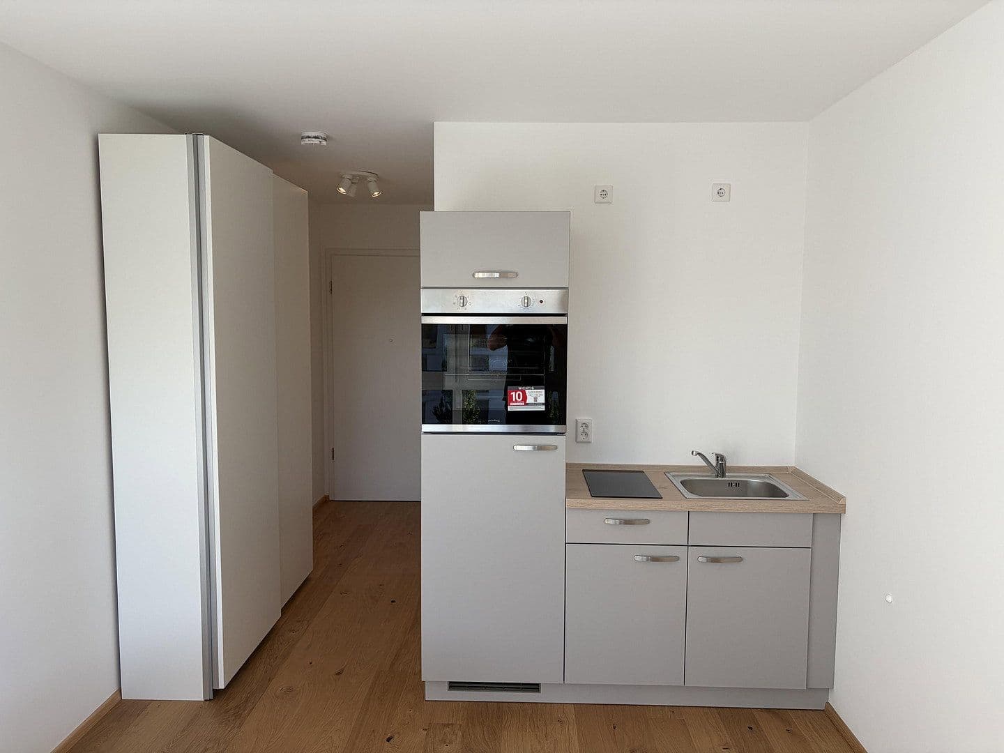 1 bedroom flat to rent, 20 m², Otto-Hahn-Straße 40, Regensburg, Bavaria 1 bedroom flat to rent, 20 m², Otto-Hahn-Straße 40, Regensburg, Bavaria
