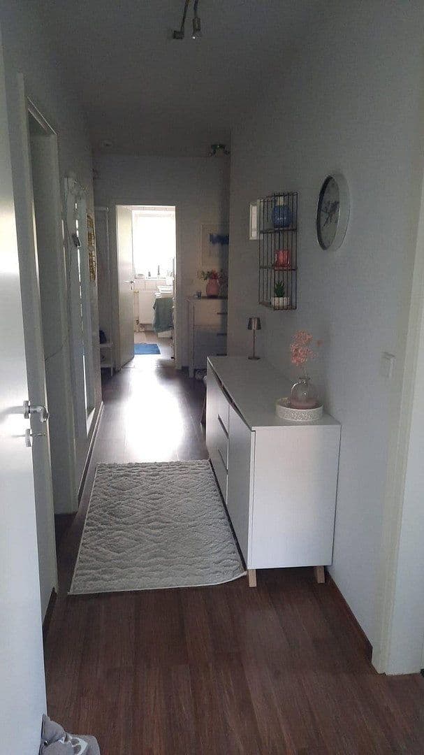 2 bedroom with open-plan kitchen flat to rent, 96 m², Hatten, Lower Saxony 2 bedroom with open-plan kitchen flat to rent, 96 m², Hatten, Lower Saxony