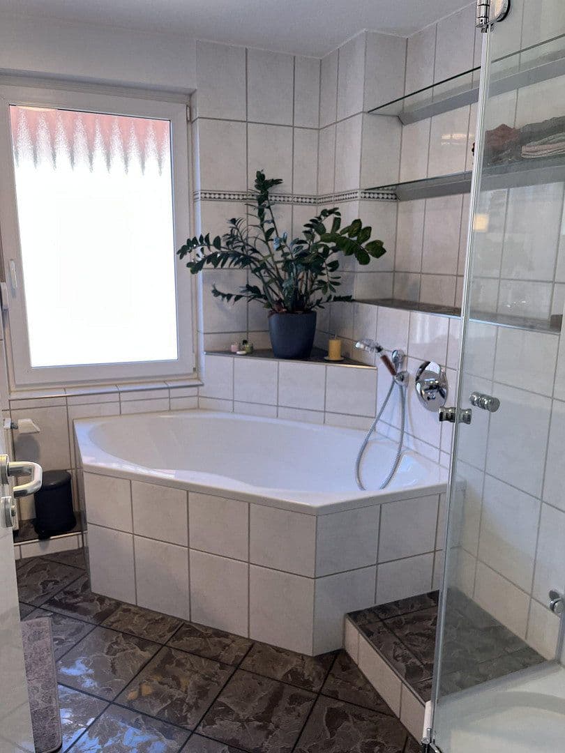 2 bedroom with open-plan kitchen flat for sale, 80 m², Wendlingen am Neckar, Baden-Württemberg 2 bedroom with open-plan kitchen flat for sale, 80 m², Wendlingen am Neckar, Baden-Württemberg