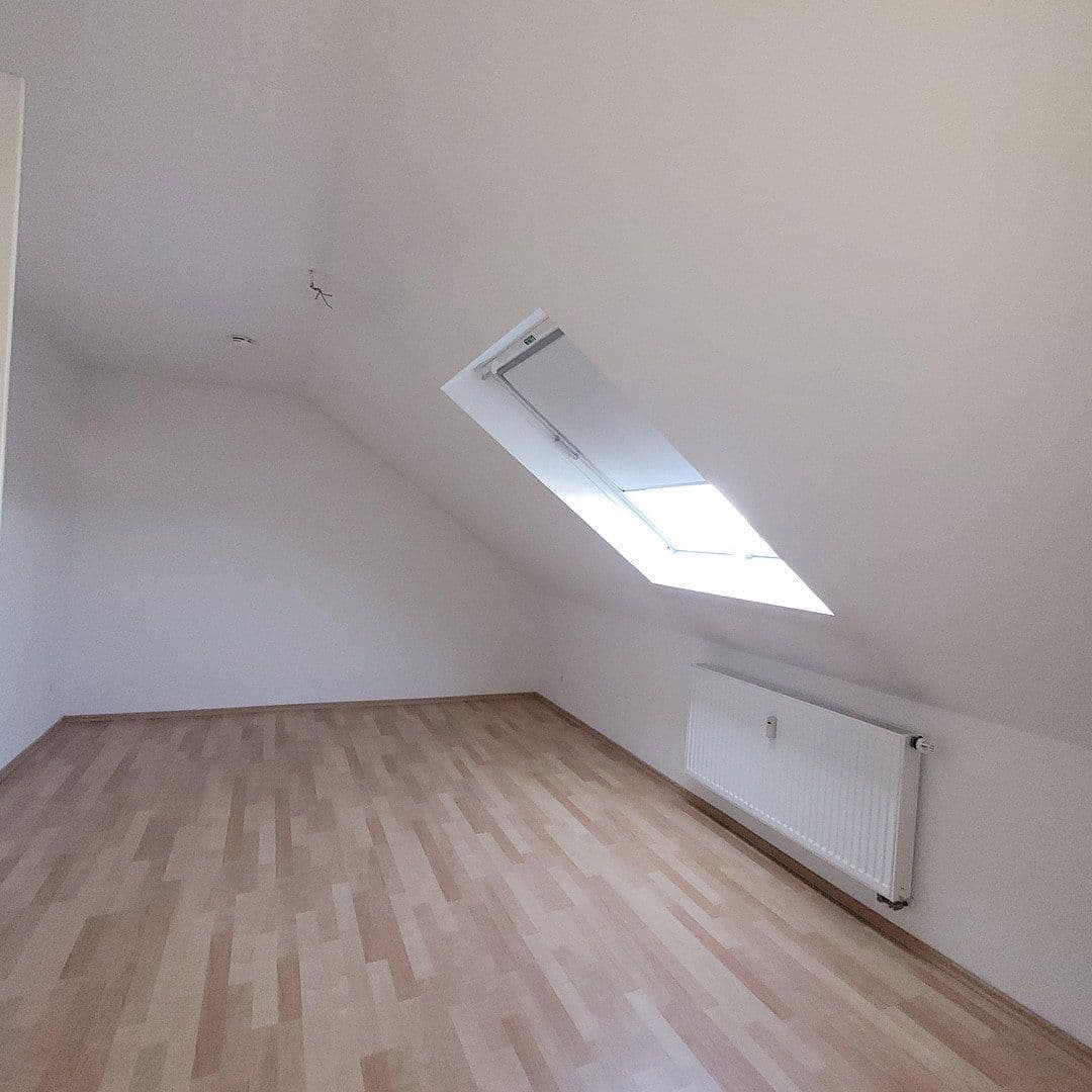 Studio flat to rent, 43 m², Bergisch Gladbach, North Rhine-Westphalia Studio flat to rent, 43 m², Bergisch Gladbach, North Rhine-Westphalia