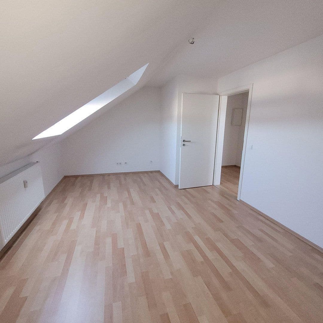 Studio flat to rent, 43 m², Bergisch Gladbach, North Rhine-Westphalia Studio flat to rent, 43 m², Bergisch Gladbach, North Rhine-Westphalia