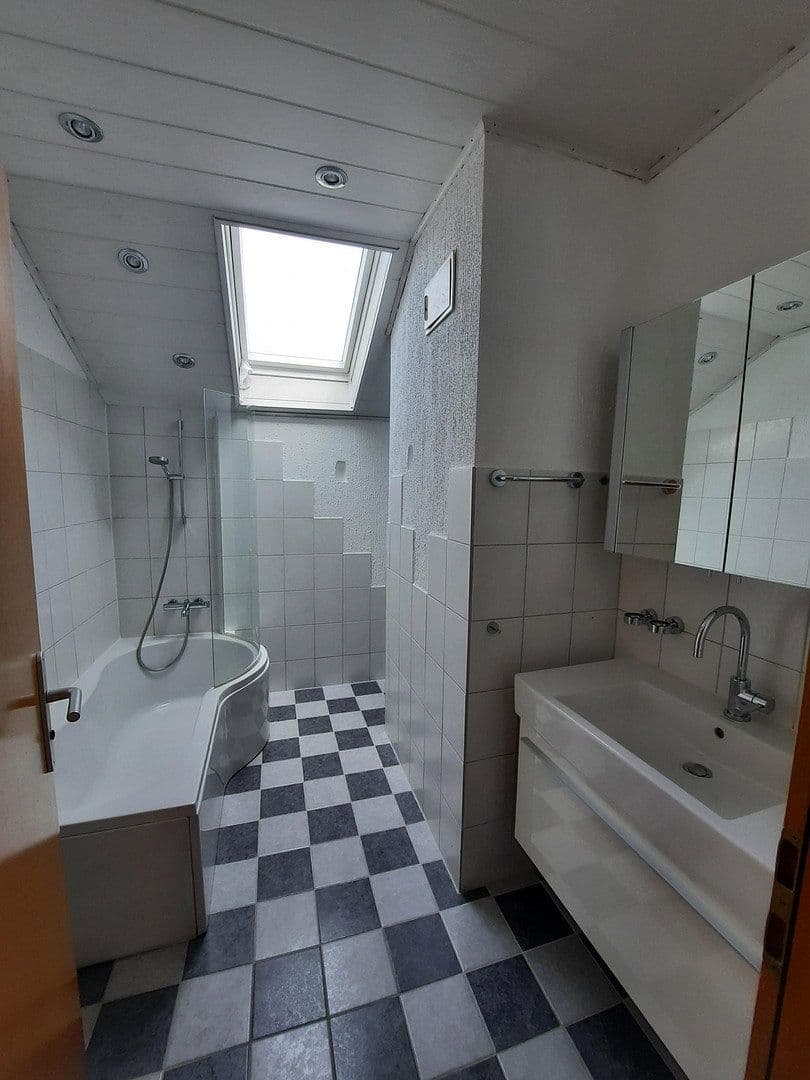 3 bedroom flat for sale, 84 m², Finkensteiner Str. 4, Traunreut, Bavaria 3 bedroom flat for sale, 84 m², Finkensteiner Str. 4, Traunreut, Bavaria