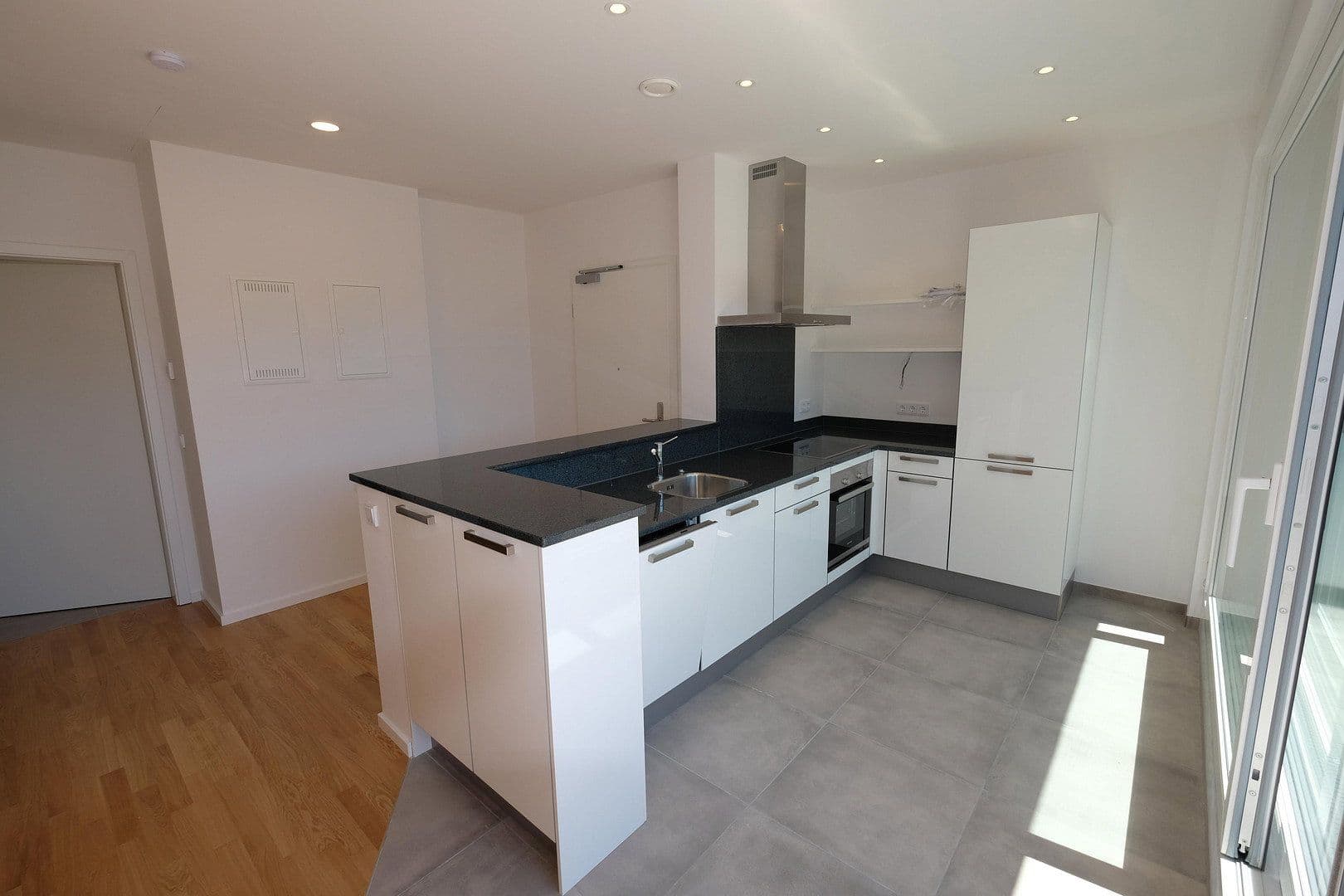 2 bedroom flat to rent, 65 m², Seilerstraße 7, Frankfurt am Main, Hesse 2 bedroom flat to rent, 65 m², Seilerstraße 7, Frankfurt am Main, Hesse
