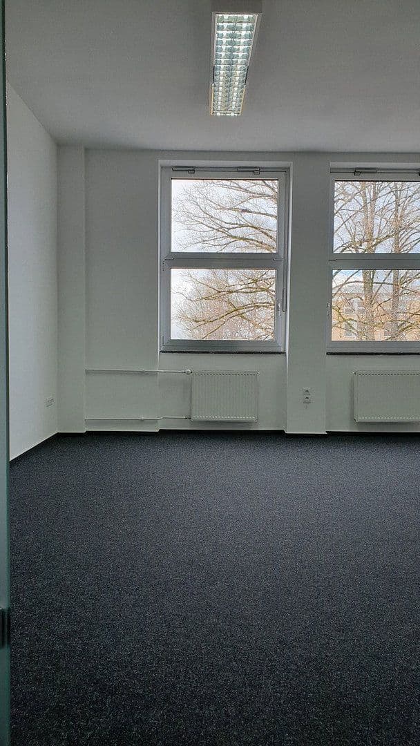 office to rent, 2,000 m², Nagold, Baden-Württemberg office to rent, 2,000 m², Nagold, Baden-Württemberg