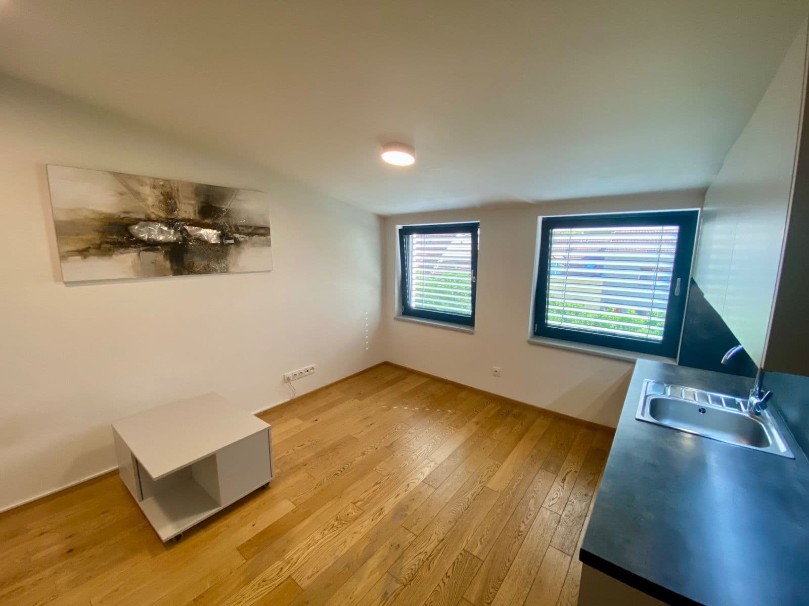 Studio flat to rent, 19 m², Ondráčkova, Brno, Jihomoravský Region Studio flat to rent, 19 m², Ondráčkova, Brno, Jihomoravský Region
