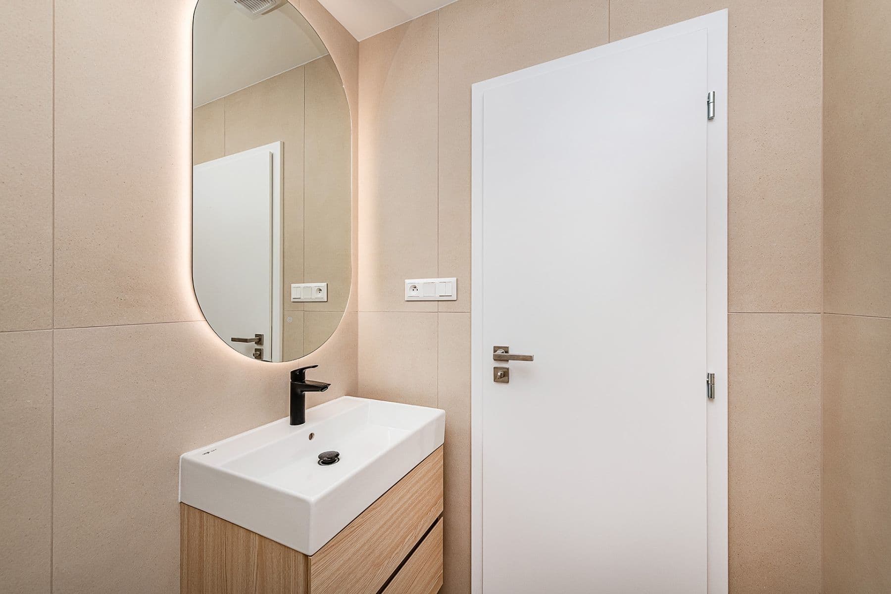3 bedroom with open-plan kitchen flat for sale, 74 m², Pod Lipami, Prague, Prague 3 bedroom with open-plan kitchen flat for sale, 74 m², Pod Lipami, Prague, Prague