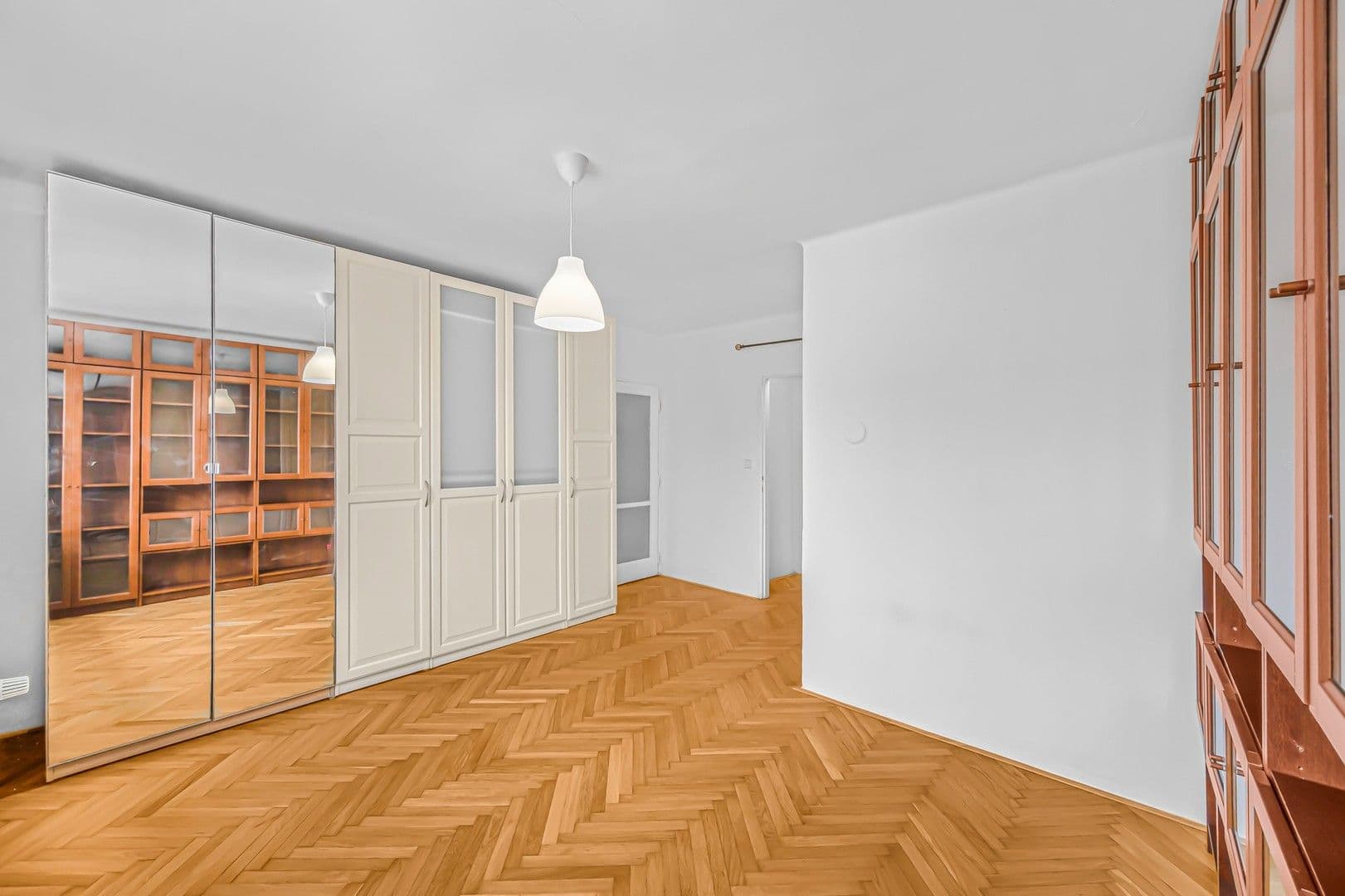 1 bedroom with open-plan kitchen flat to rent, 45 m², Mládeže, Prague, Prague 1 bedroom with open-plan kitchen flat to rent, 45 m², Mládeže, Prague, Prague