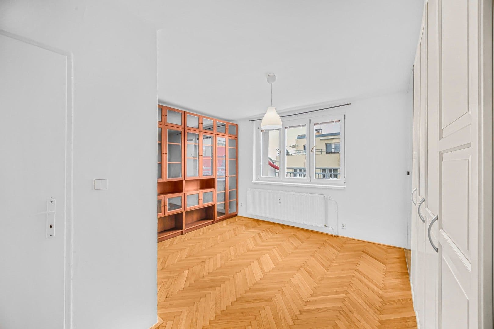 1 bedroom with open-plan kitchen flat to rent, 45 m², Mládeže, Prague, Prague 1 bedroom with open-plan kitchen flat to rent, 45 m², Mládeže, Prague, Prague