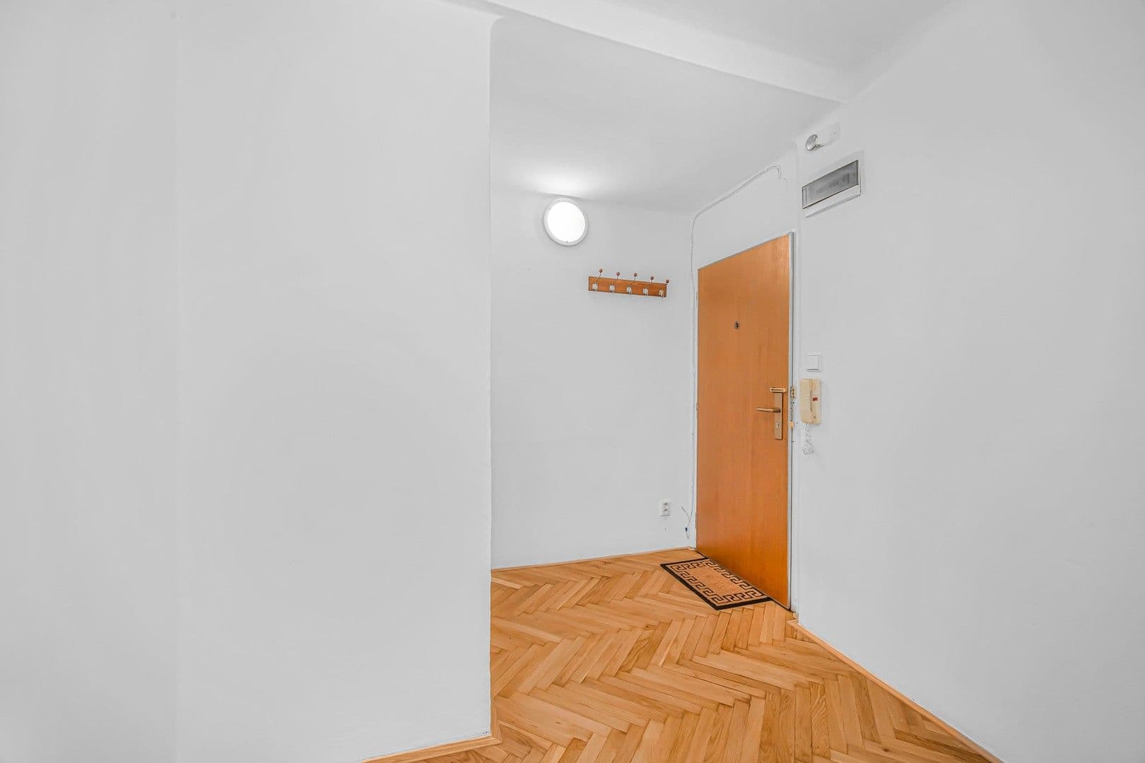 1 bedroom with open-plan kitchen flat to rent, 45 m², Mládeže, Prague, Prague 1 bedroom with open-plan kitchen flat to rent, 45 m², Mládeže, Prague, Prague