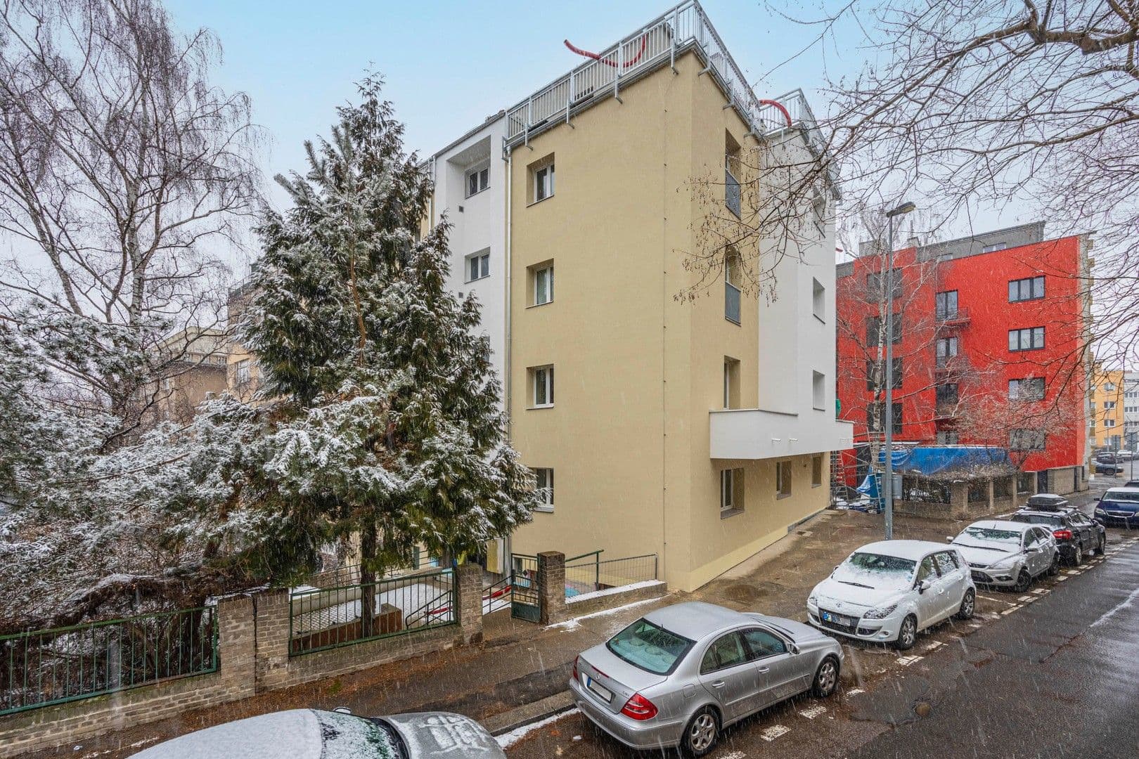 1 bedroom with open-plan kitchen flat to rent, 45 m², Mládeže, Prague, Prague 1 bedroom with open-plan kitchen flat to rent, 45 m², Mládeže, Prague, Prague