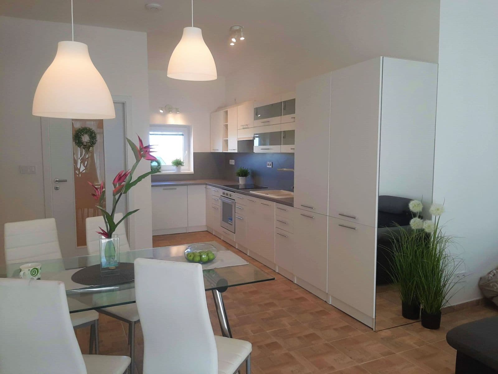 3 bedroom with open-plan kitchen flat for sale, 80 m², Smutného, Znojmo, Jihomoravský Region 3 bedroom with open-plan kitchen flat for sale, 80 m², Smutného, Znojmo, Jihomoravský Region