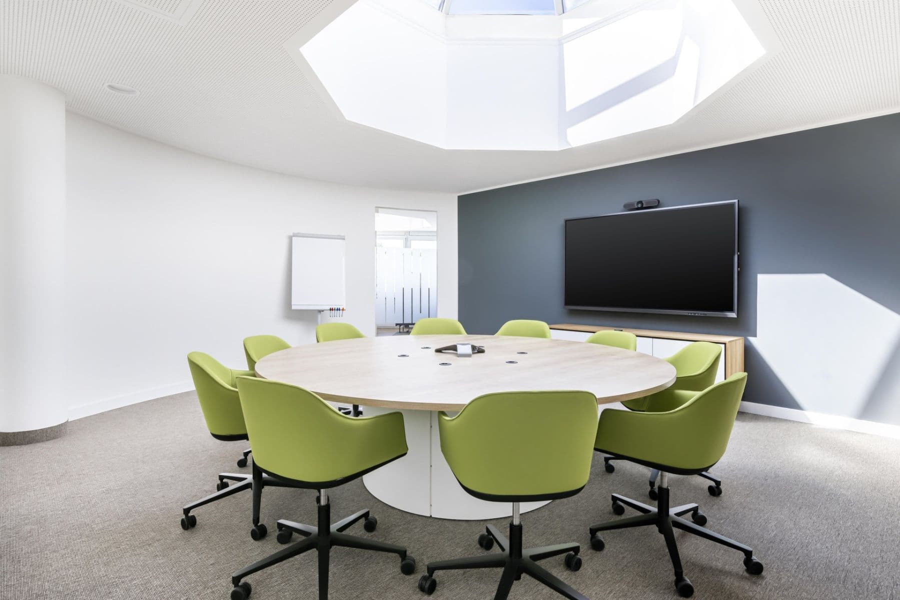 office to rent, 1,440 m², Carl-Zeiss-Ring 15a, Ismaning, Bavaria office to rent, 1,440 m², Carl-Zeiss-Ring 15a, Ismaning, Bavaria