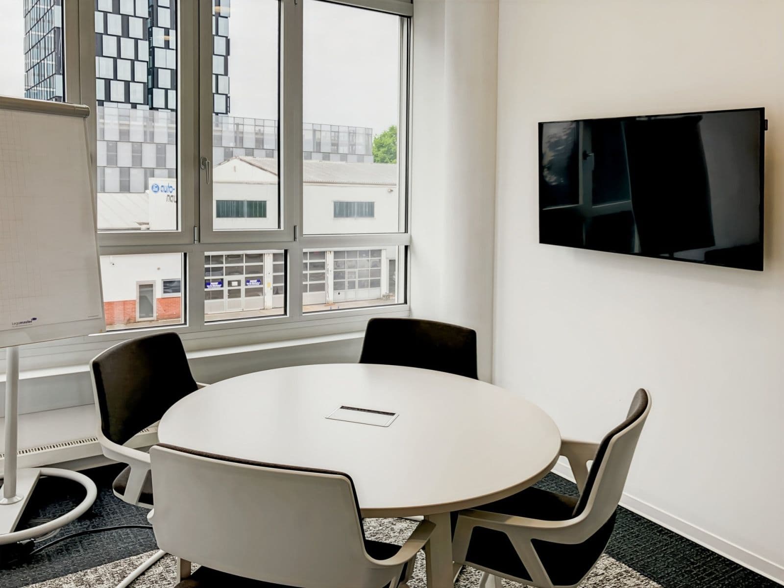 office to rent, 570 m², Mergenthaler Allee 15-21, Eschborn, Hesse office to rent, 570 m², Mergenthaler Allee 15-21, Eschborn, Hesse