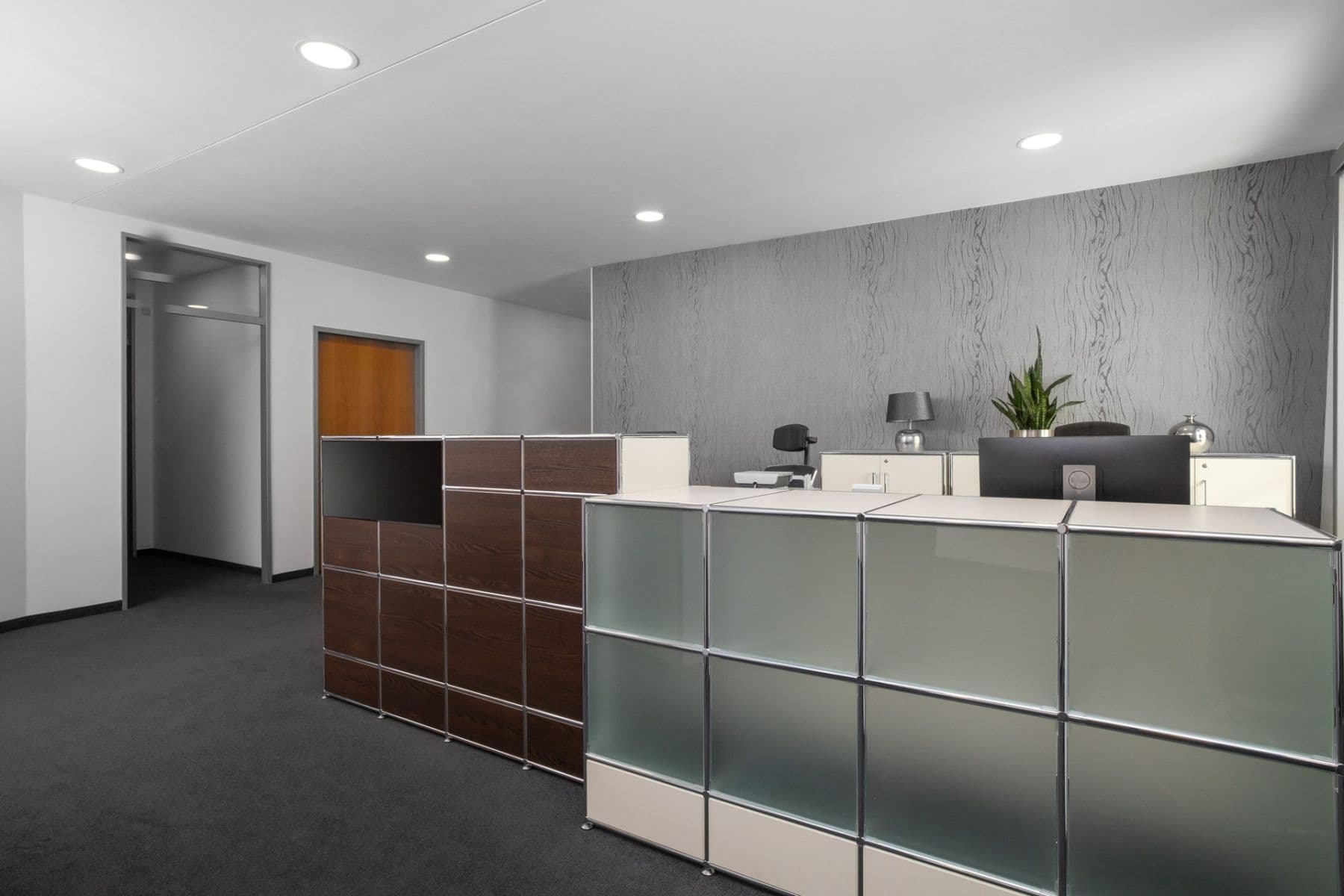 office to rent, 1,098 m², Neuer Zollhof 3, Düsseldorf, North Rhine-Westphalia office to rent, 1,098 m², Neuer Zollhof 3, Düsseldorf, North Rhine-Westphalia