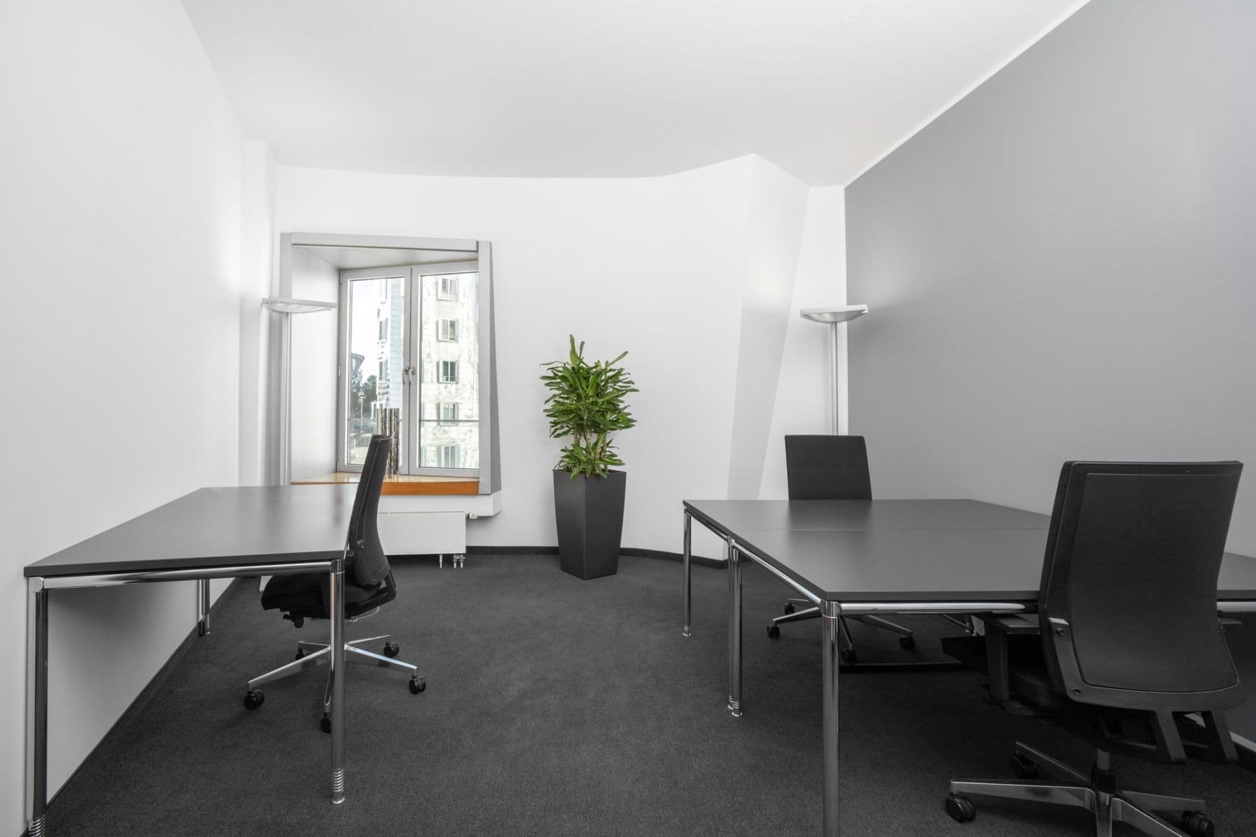 office to rent, 1,098 m², Neuer Zollhof 3, Düsseldorf, North Rhine-Westphalia office to rent, 1,098 m², Neuer Zollhof 3, Düsseldorf, North Rhine-Westphalia