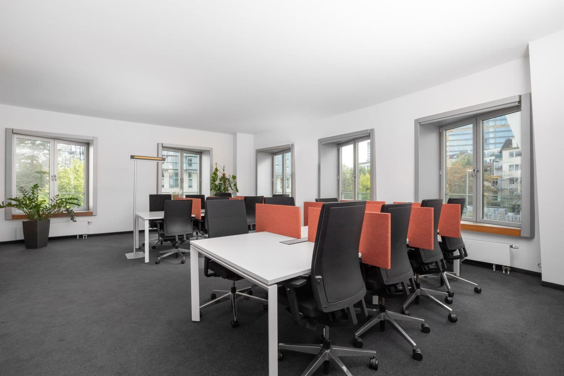 office to rent, 1,098 m², Neuer Zollhof 3, Düsseldorf, North Rhine-Westphalia office to rent, 1,098 m², Neuer Zollhof 3, Düsseldorf, North Rhine-Westphalia