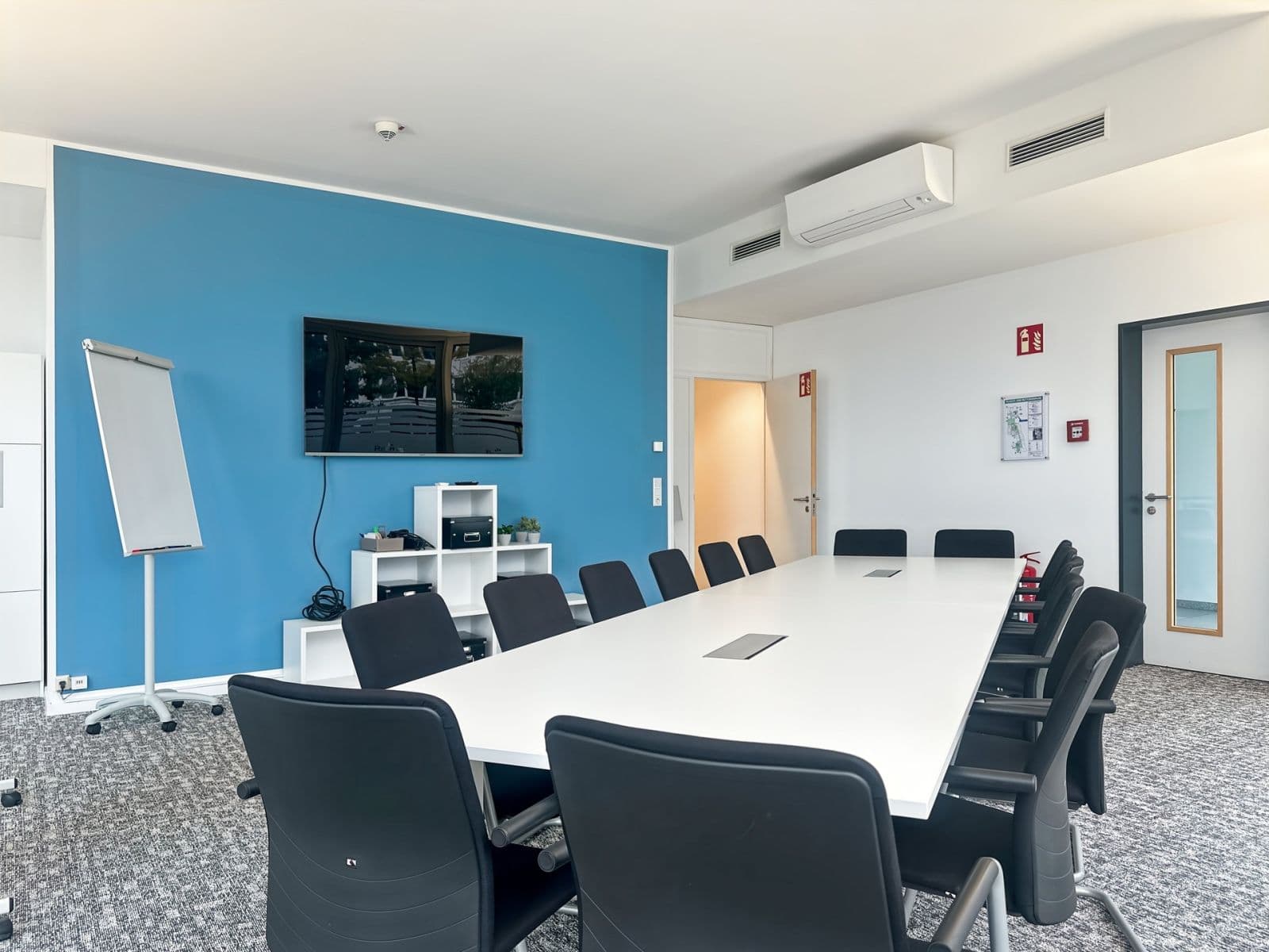 office to rent, 1,403 m², Peter-Müller-Straße 3, Düsseldorf, North Rhine-Westphalia office to rent, 1,403 m², Peter-Müller-Straße 3, Düsseldorf, North Rhine-Westphalia