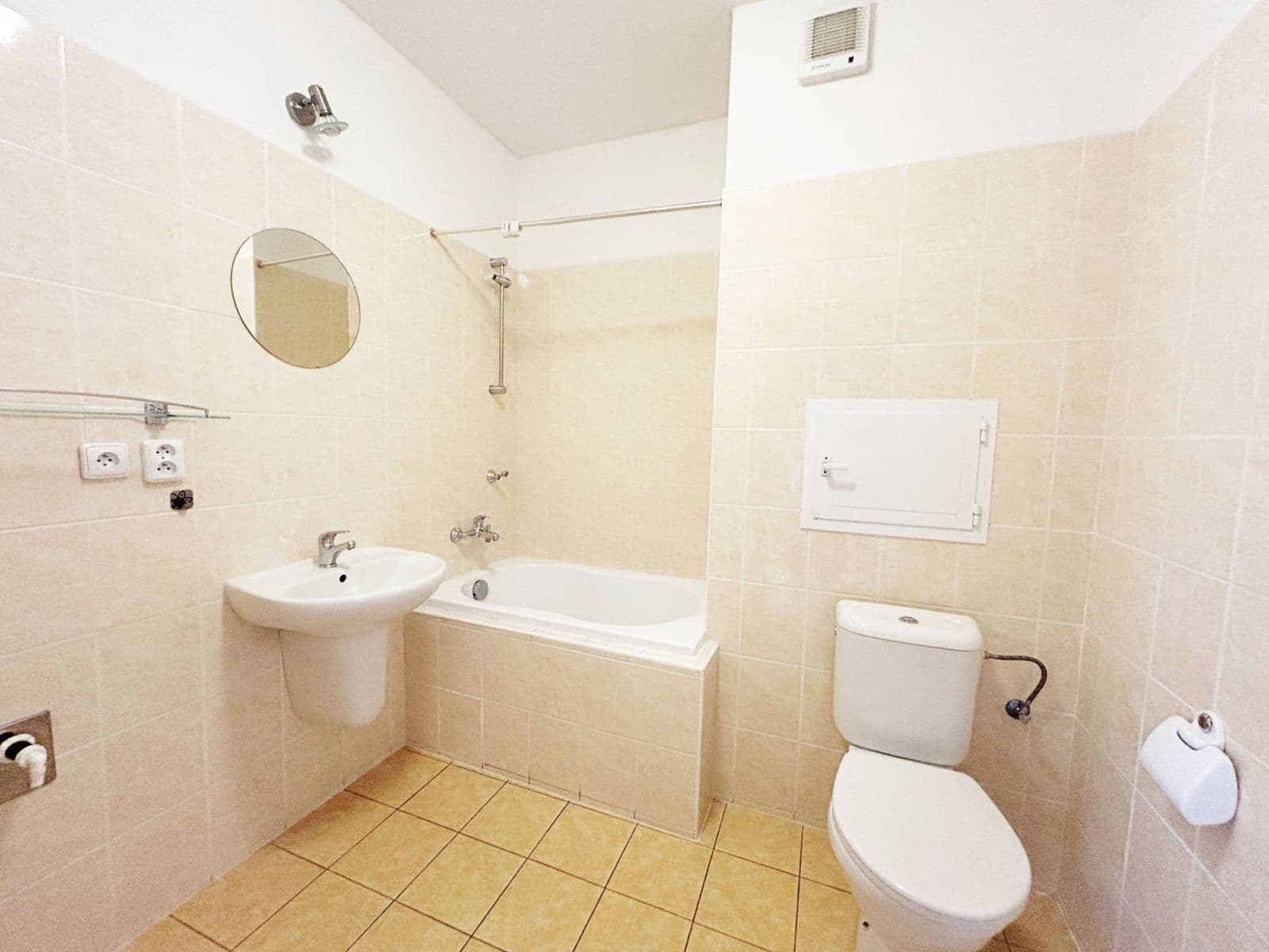 Studio flat to rent, 38 m², Wiedermannova, Prague, Prague Studio flat to rent, 38 m², Wiedermannova, Prague, Prague