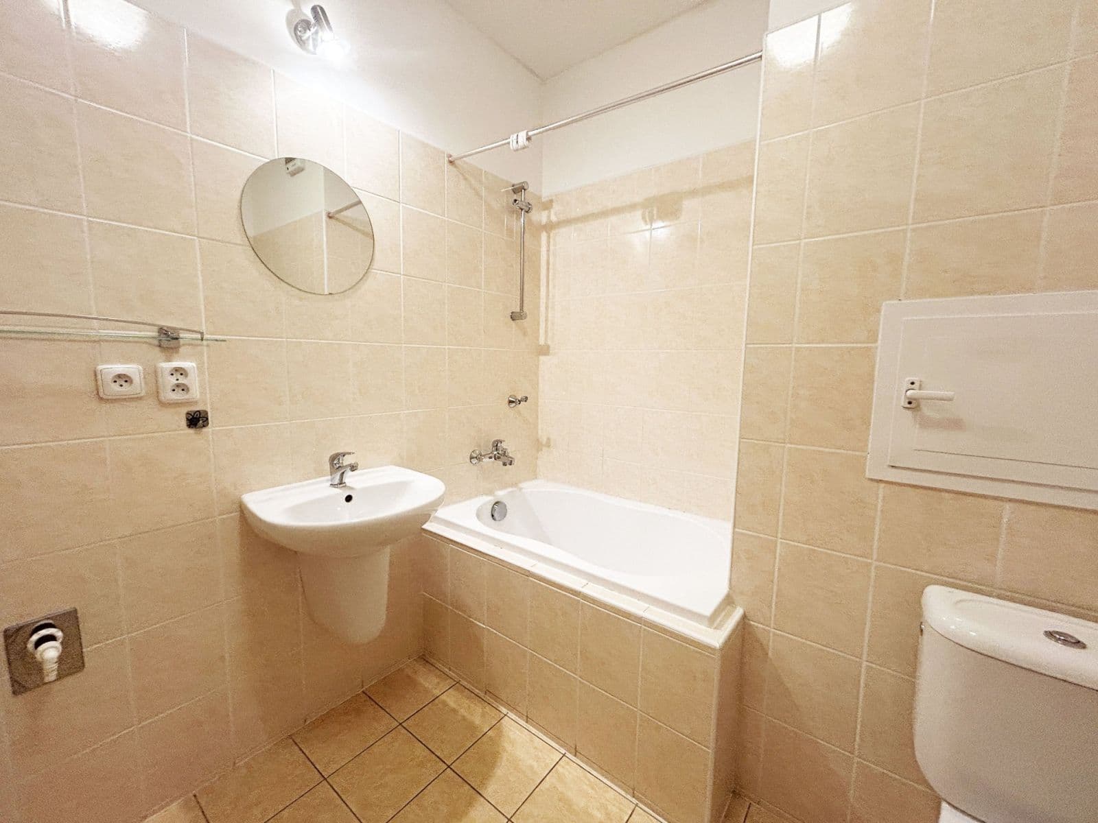 Studio flat to rent, 38 m², Wiedermannova, Prague, Prague Studio flat to rent, 38 m², Wiedermannova, Prague, Prague