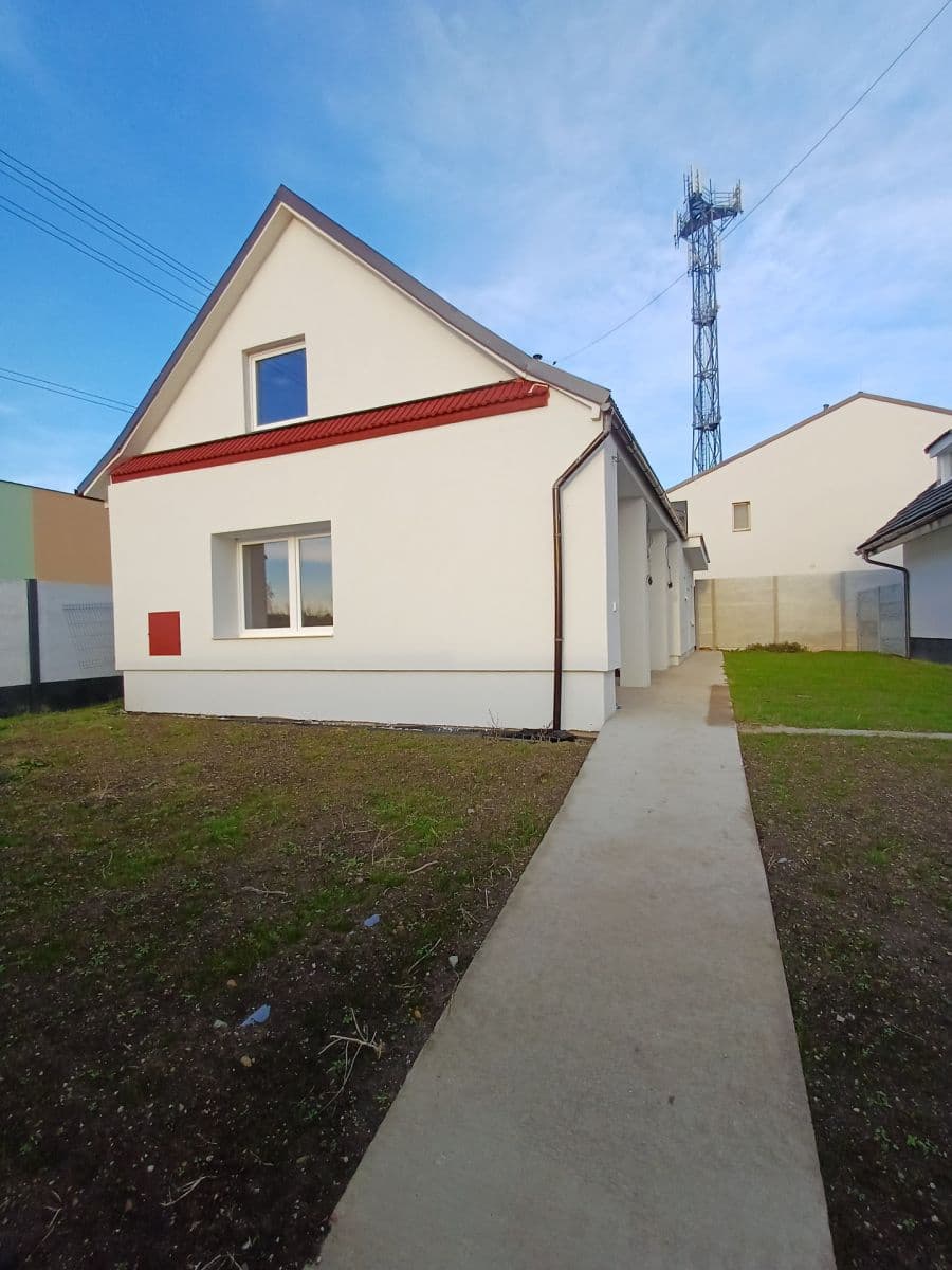 house for sale, 108 m², Šoporňa, Trnavský Region house for sale, 108 m², Šoporňa, Trnavský Region