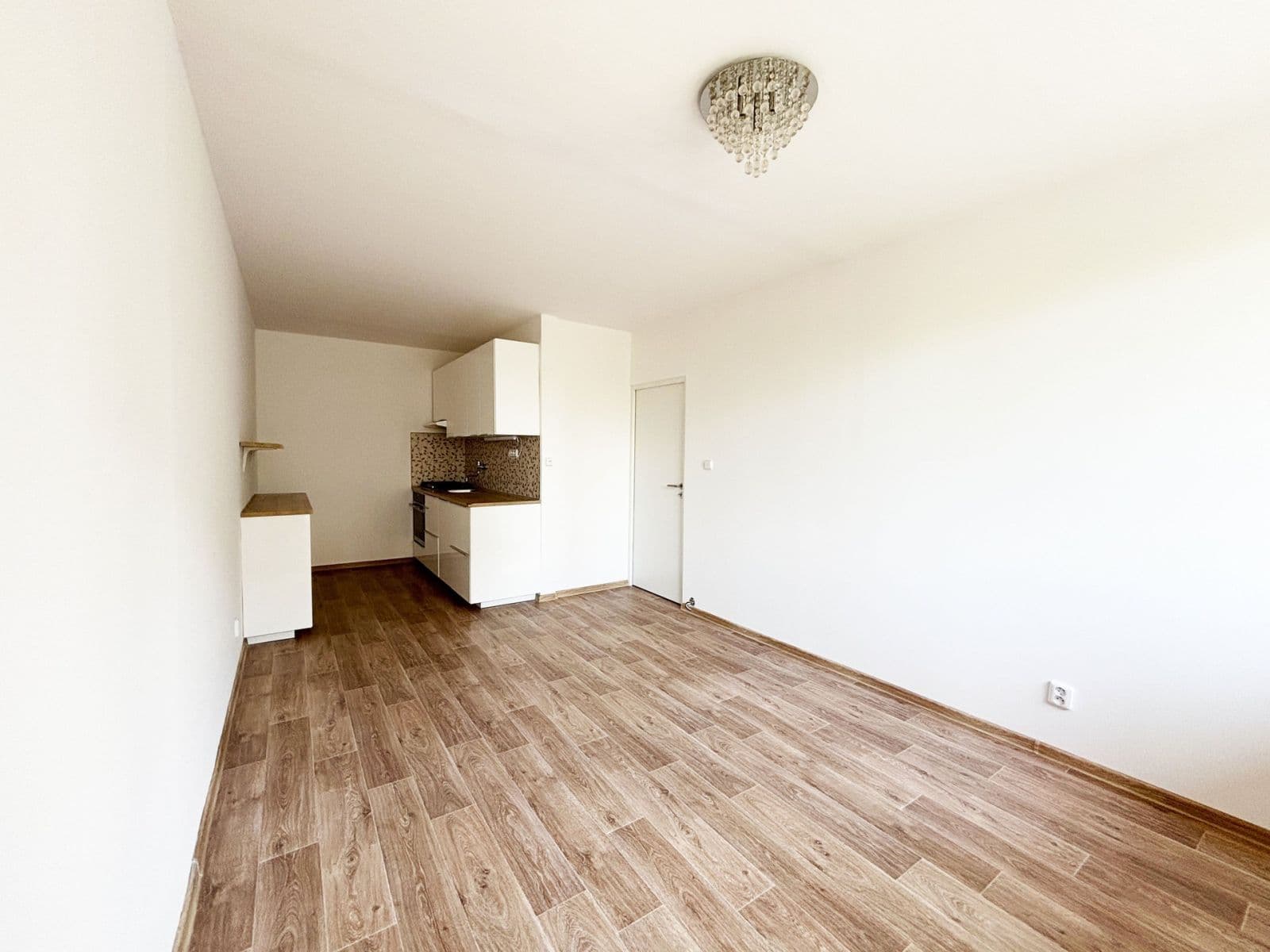 1 bedroom with open-plan kitchen flat to rent, 40 m², Tisovecká, Kolín, Středočeský Region 1 bedroom with open-plan kitchen flat to rent, 40 m², Tisovecká, Kolín, Středočeský Region