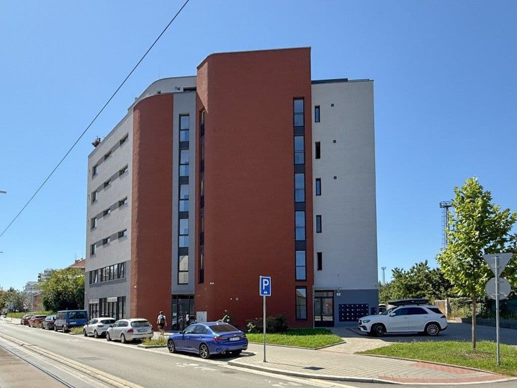 1 bedroom with open-plan kitchen flat to rent, 53 m², Plotní, Brno, Jihomoravský Region 1 bedroom with open-plan kitchen flat to rent, 53 m², Plotní, Brno, Jihomoravský Region