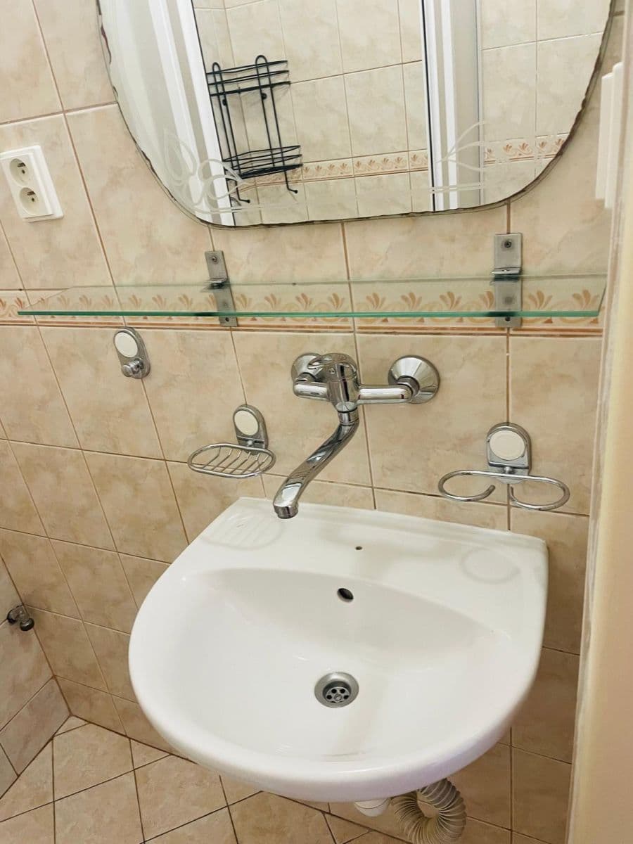 2 bedroom flat to rent, 51 m², Sídliště BSS, Brandýs nad Labem-Stará Boleslav, Středočeský Region 2 bedroom flat to rent, 51 m², Sídliště BSS, Brandýs nad Labem-Stará Boleslav, Středočeský Region