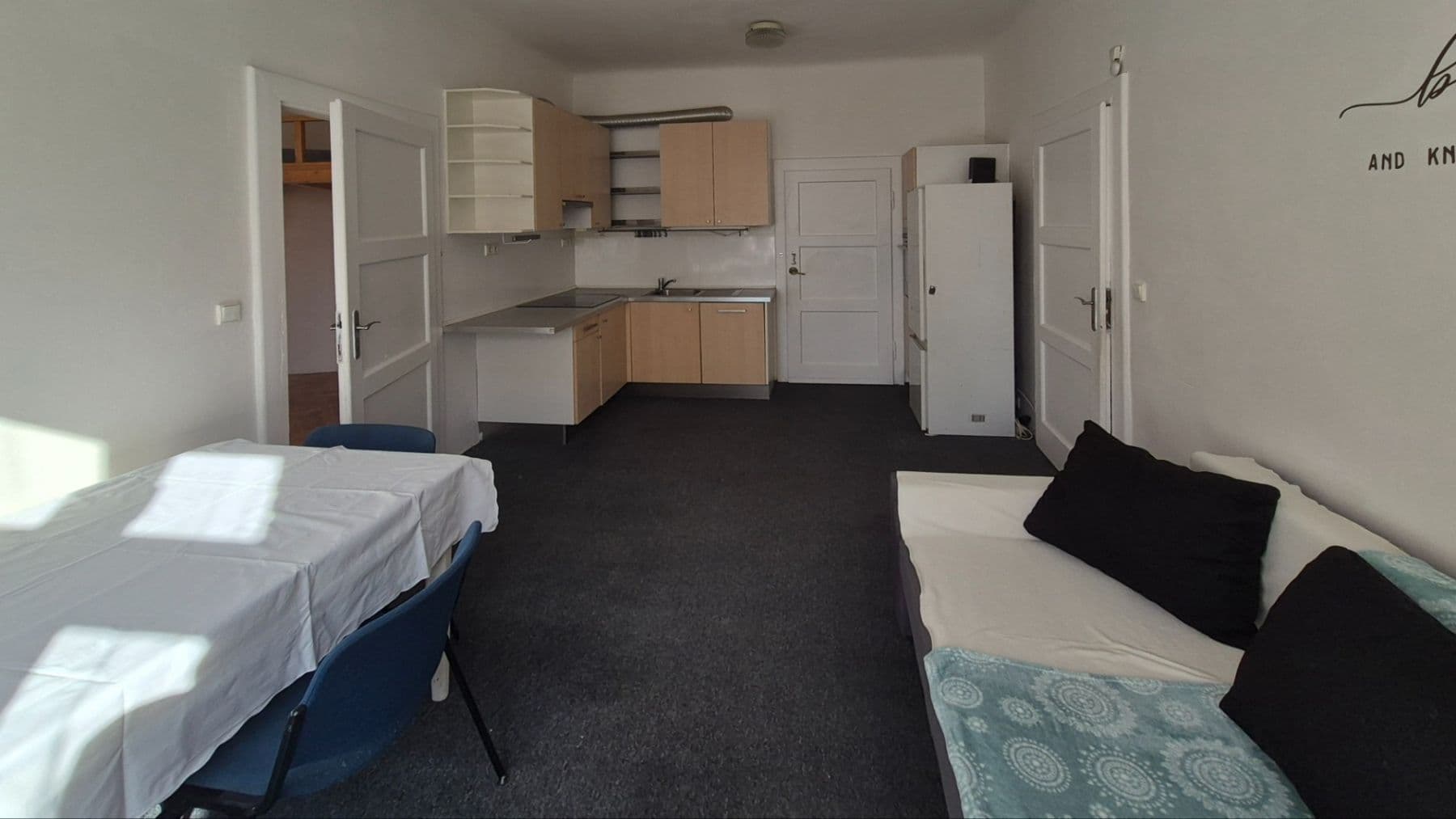 1 bedroom with open-plan kitchen flat to rent, 62 m², Na Zlatnici, Prague, Prague 1 bedroom with open-plan kitchen flat to rent, 62 m², Na Zlatnici, Prague, Prague