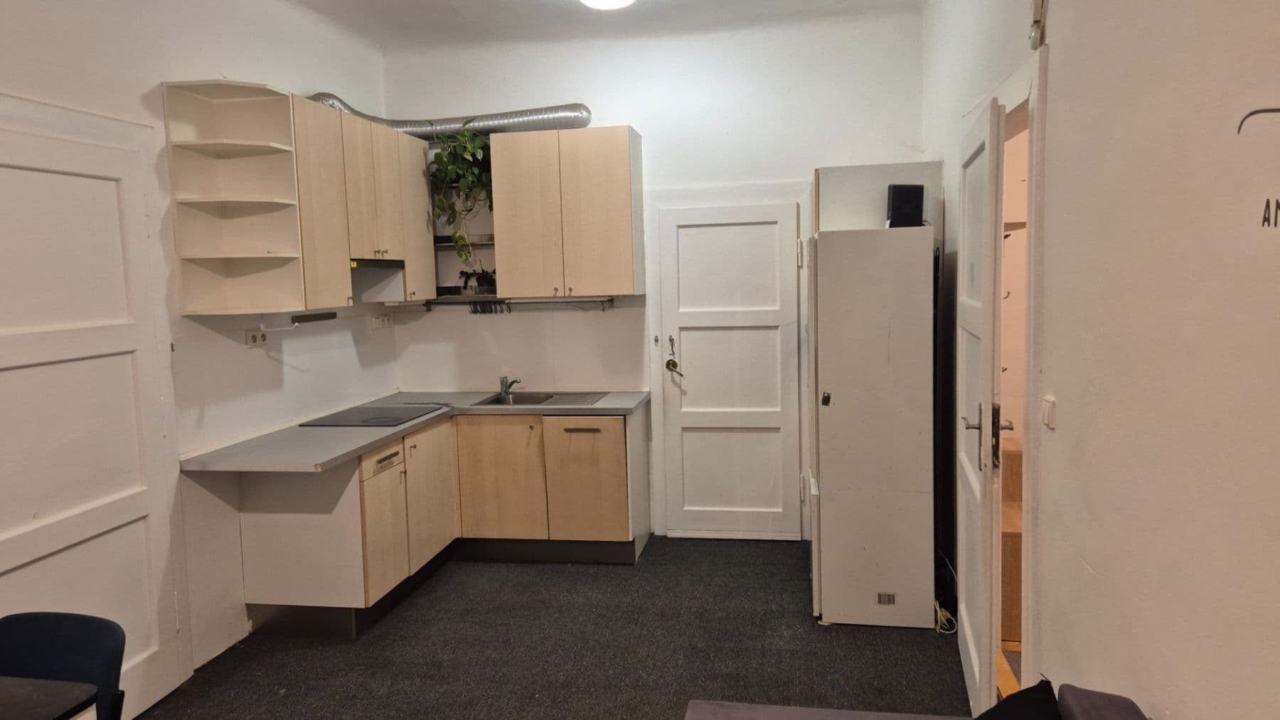 1 bedroom with open-plan kitchen flat to rent, 62 m², Na Zlatnici, Prague, Prague 1 bedroom with open-plan kitchen flat to rent, 62 m², Na Zlatnici, Prague, Prague