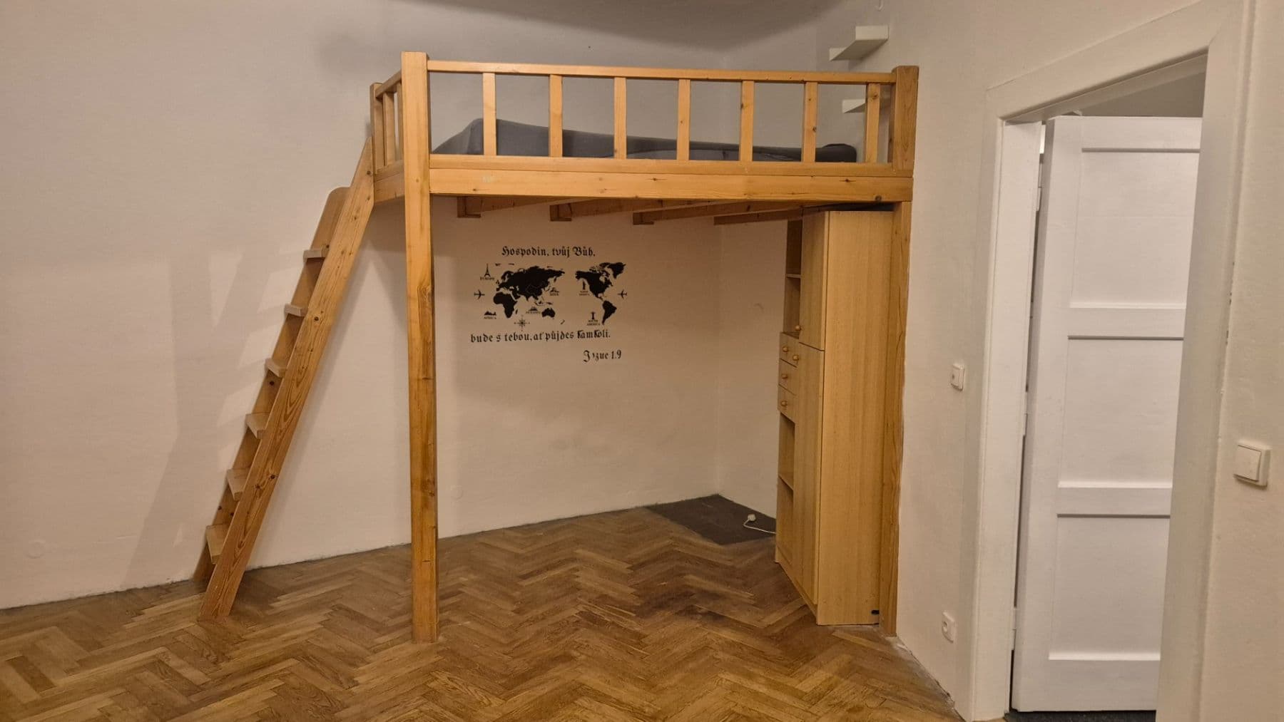 1 bedroom with open-plan kitchen flat to rent, 62 m², Na Zlatnici, Prague, Prague 1 bedroom with open-plan kitchen flat to rent, 62 m², Na Zlatnici, Prague, Prague