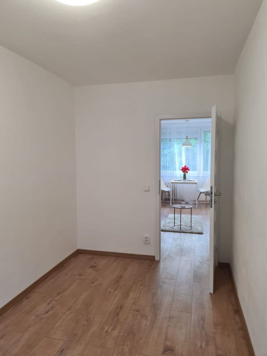 2 bedroom with open-plan kitchen flat to rent, 62 m², U Stadionu, Chrudim, Pardubický Region 2 bedroom with open-plan kitchen flat to rent, 62 m², U Stadionu, Chrudim, Pardubický Region
