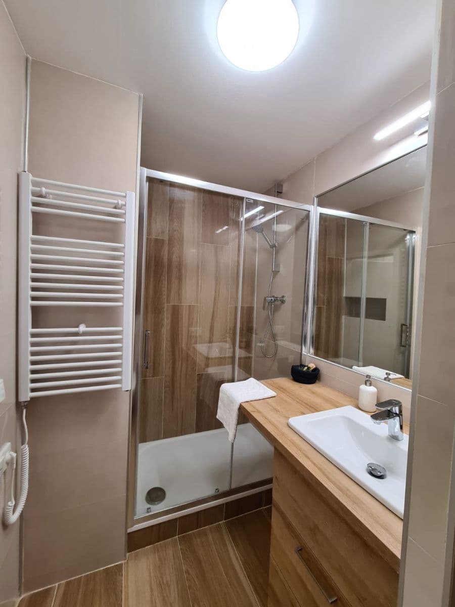 2 bedroom with open-plan kitchen flat to rent, 62 m², U Stadionu, Chrudim, Pardubický Region 2 bedroom with open-plan kitchen flat to rent, 62 m², U Stadionu, Chrudim, Pardubický Region